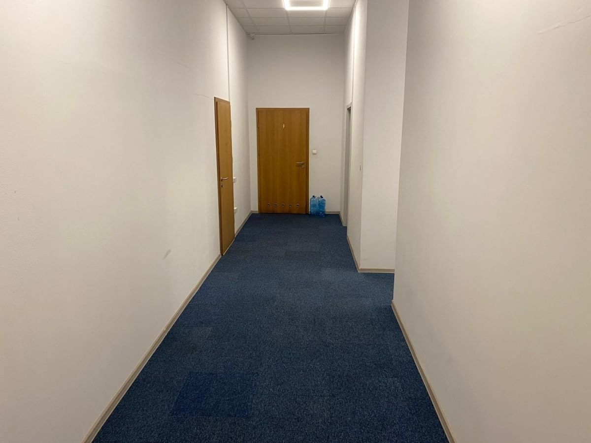 Lokal użytkowy  pokojowe na Sprzedaż