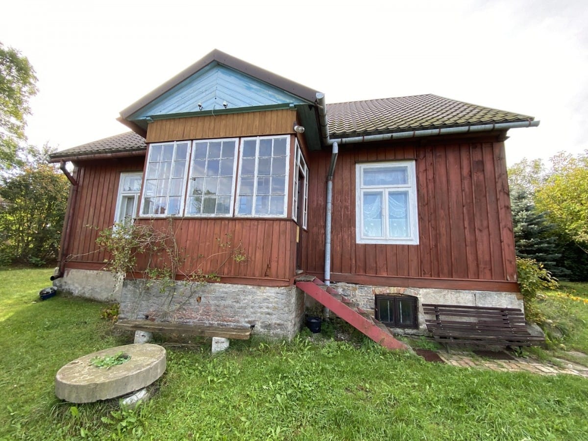 Dom 10 pokojowe na Sprzedaż