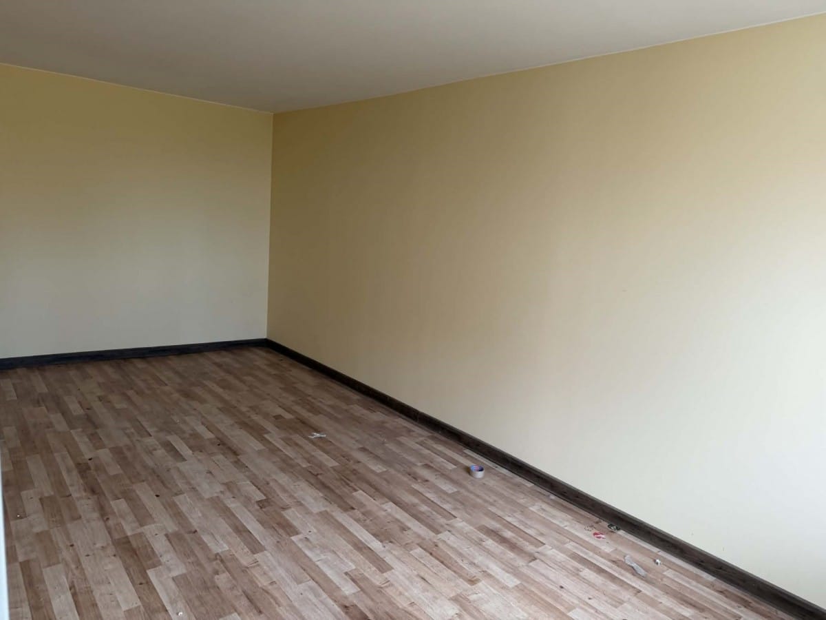 Dom 10 pokojowe na Sprzedaż