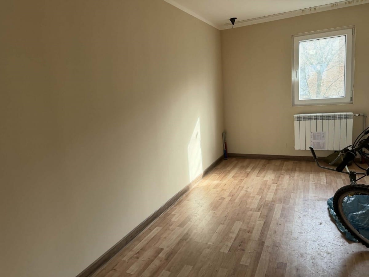 Dom 10 pokojowe na Sprzedaż