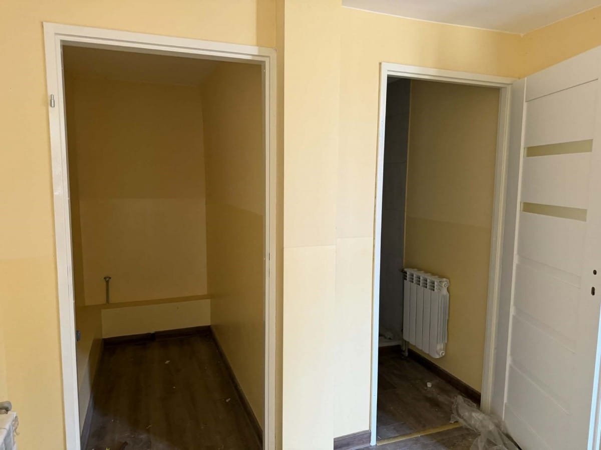 Dom 10 pokojowe na Sprzedaż