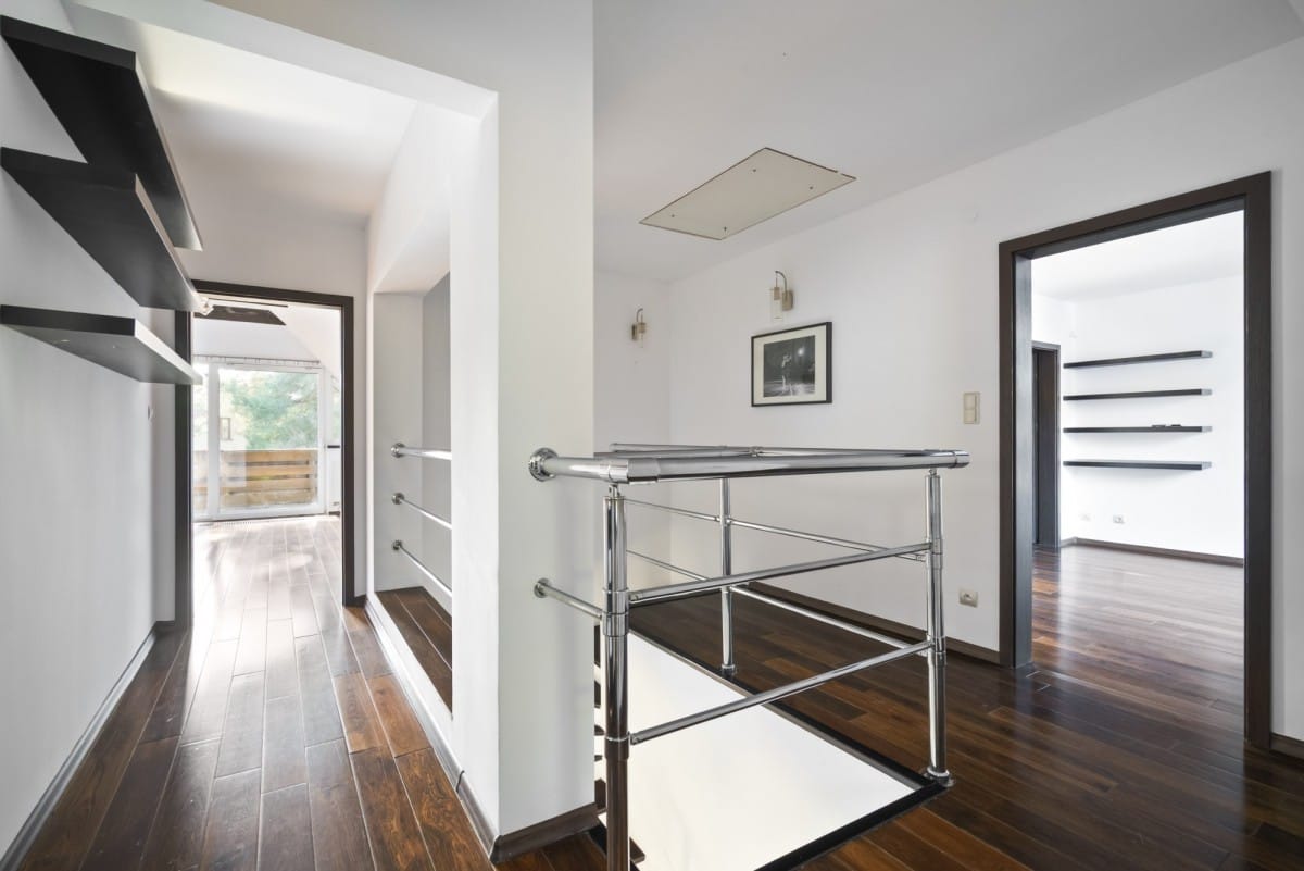 Dom 4 pokojowe na Sprzedaż