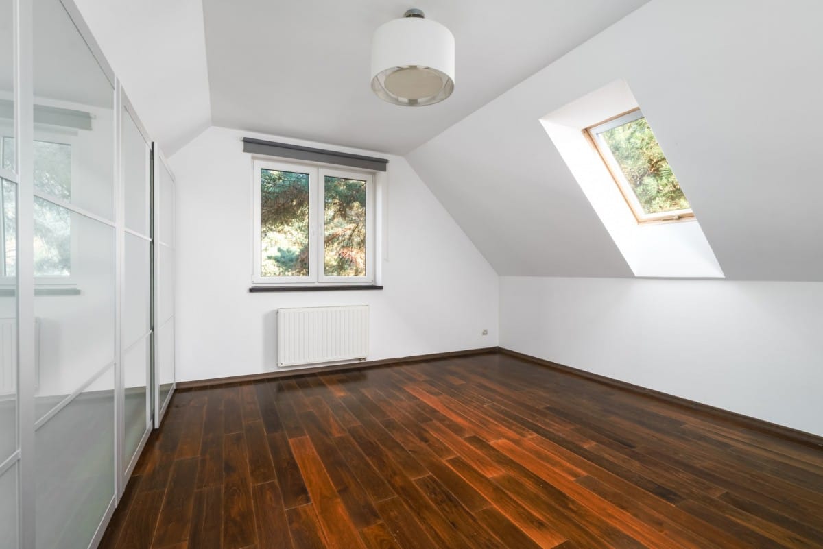 Dom 4 pokojowe na Sprzedaż