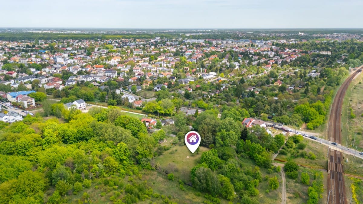 Działka  pokojowe na Sprzedaż
