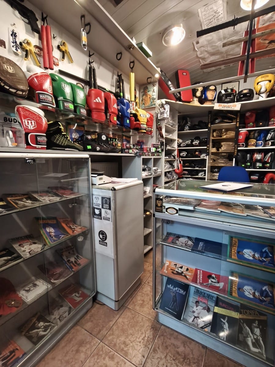 Lokal użytkowy  pokojowe na Sprzedaż