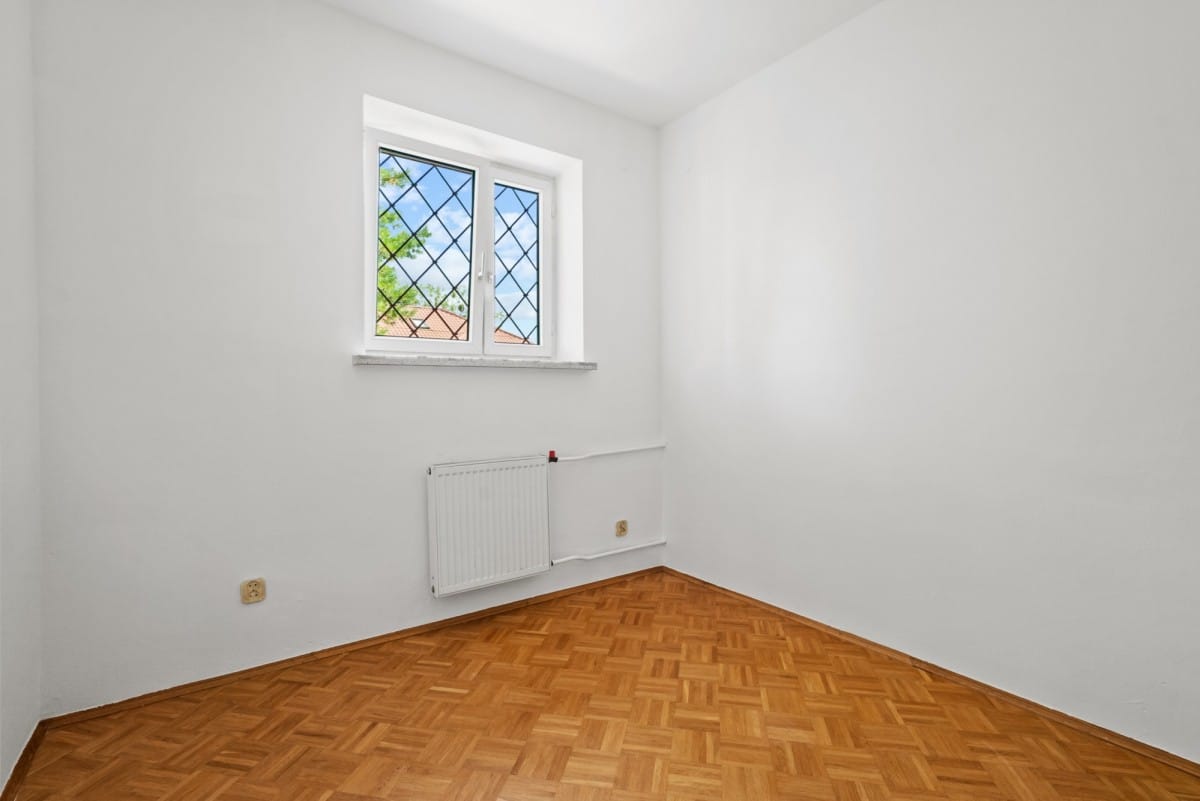 Dom 7 pokojowe na Sprzedaż
