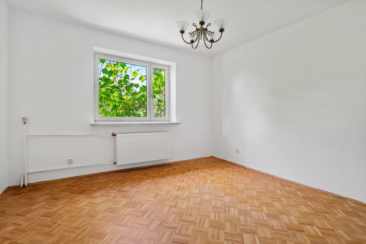 Dom 7 pokojowe na Sprzedaż