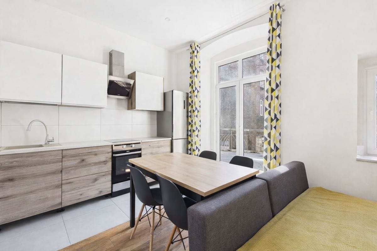 Mieszkanie 4 pokojowe na Sprzedaż