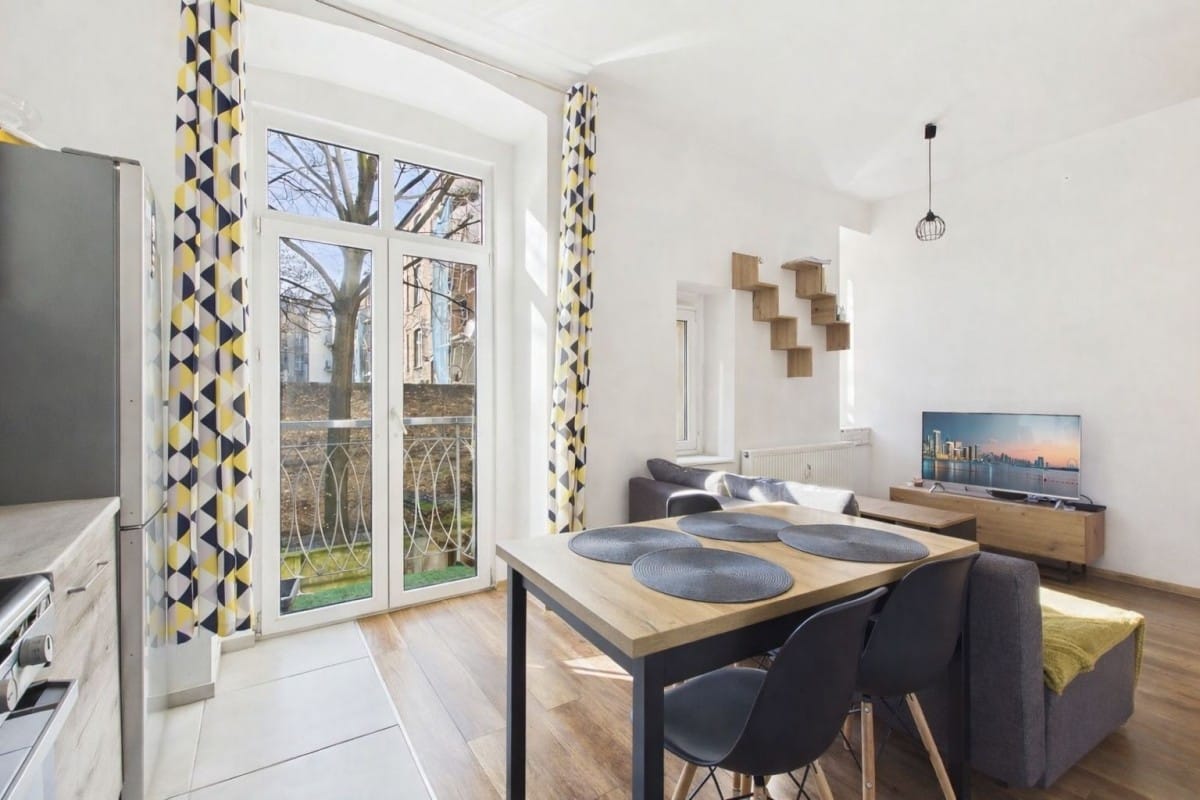 Mieszkanie 4 pokojowe na Sprzedaż