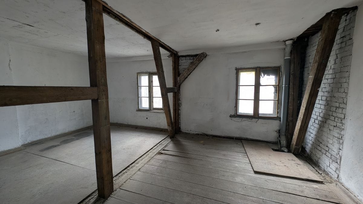 Mieszkanie 4 pokojowe na Sprzedaż