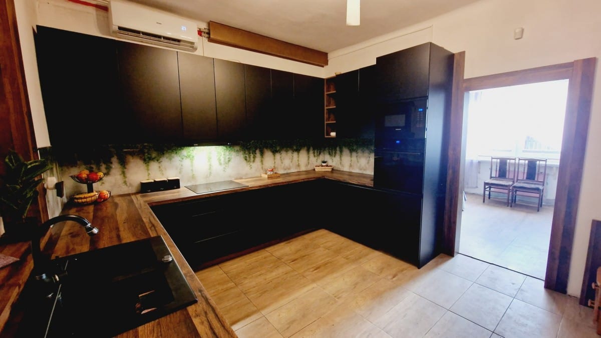 Dom 7 pokojowe na Sprzedaż