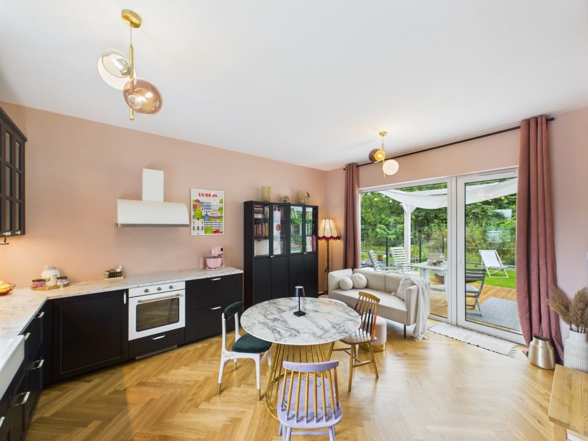 Mieszkanie 4 pokojowe na Sprzedaż