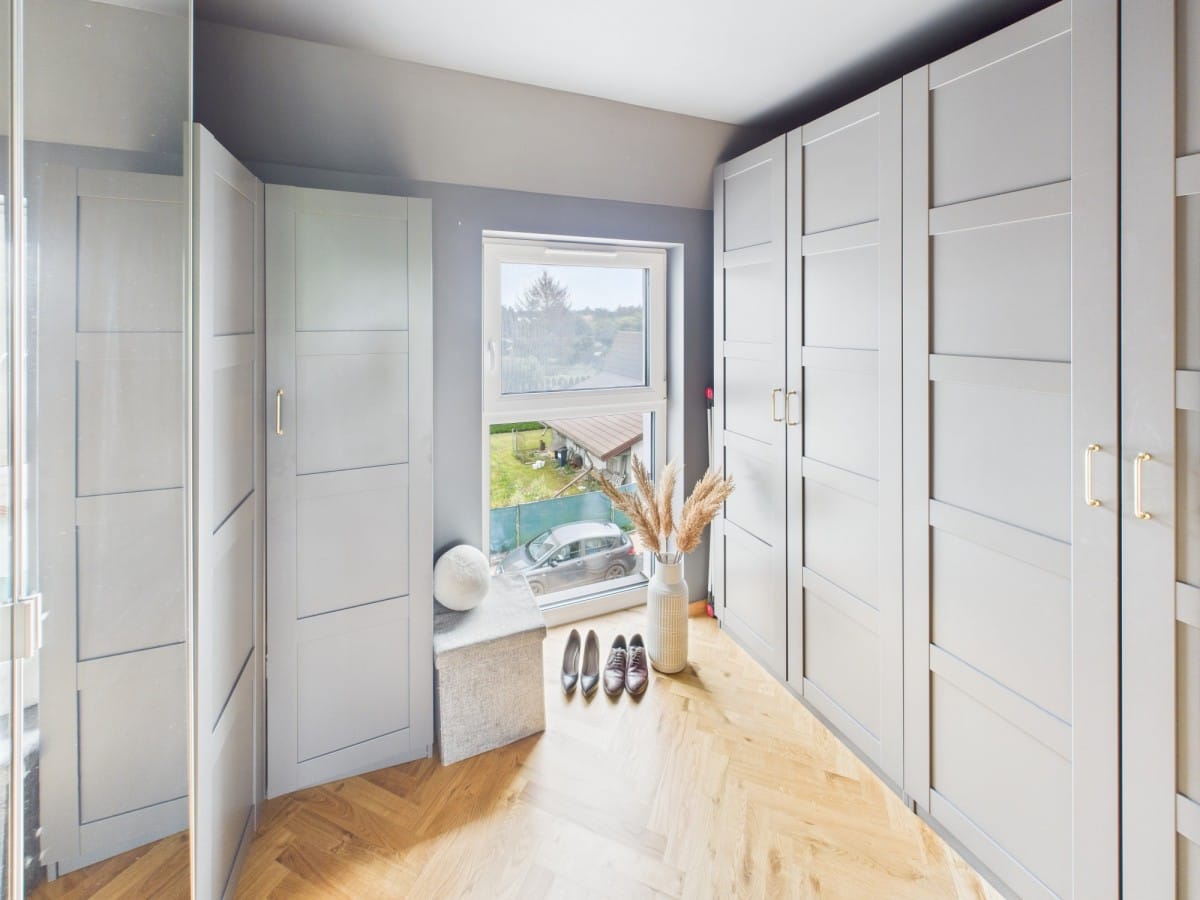 Mieszkanie 4 pokojowe na Sprzedaż