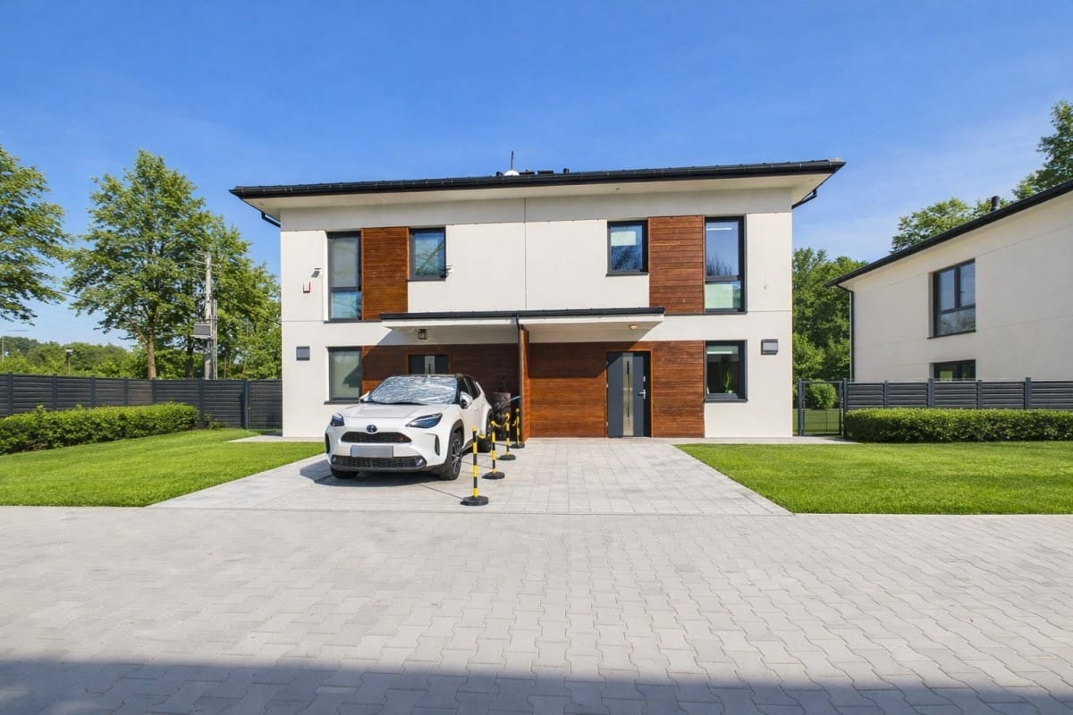 Dom 5 pokojowe na Sprzedaż