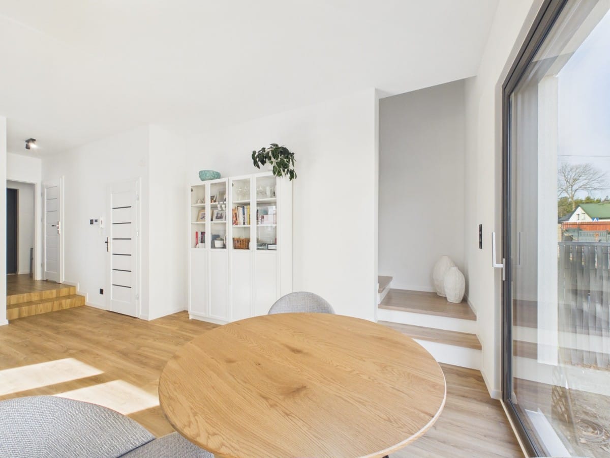 Dom 5 pokojowe na Sprzedaż