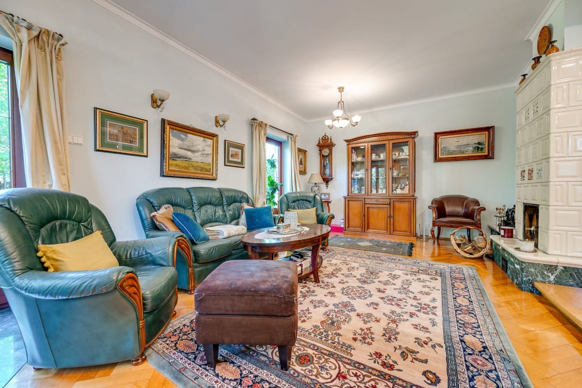 Dom 7 pokojowe na Sprzedaż