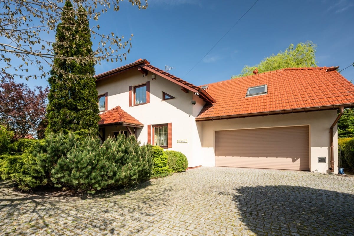 Dom 7 pokojowe na Sprzedaż