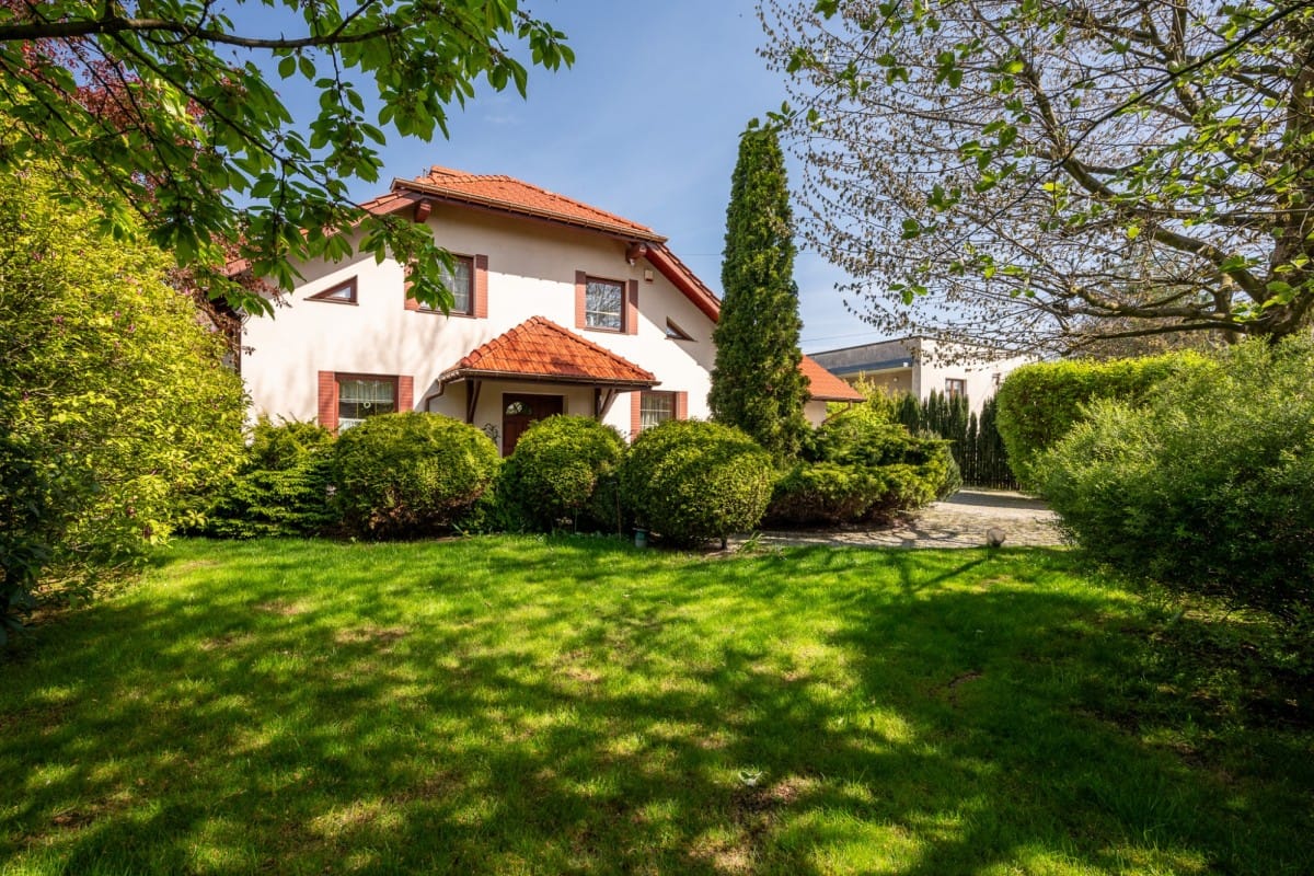 Dom 7 pokojowe na Sprzedaż