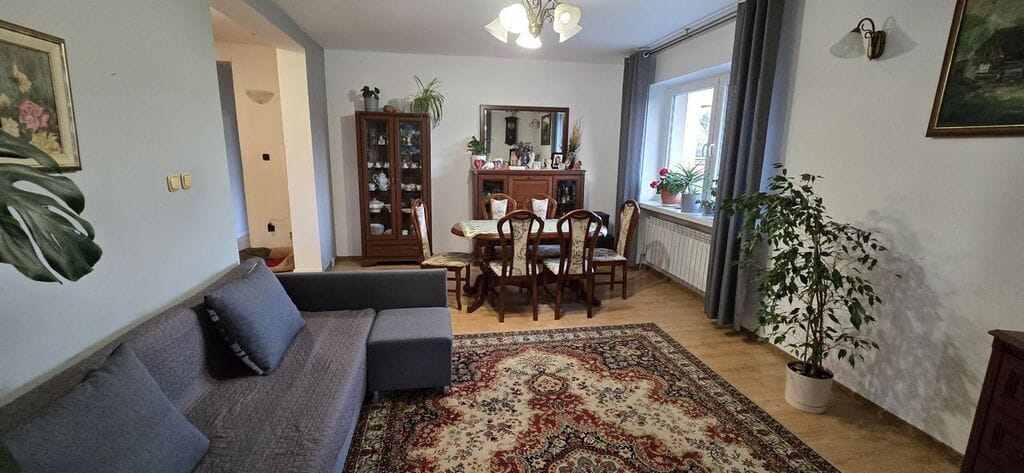 Dom 5 pokojowe na Sprzedaż