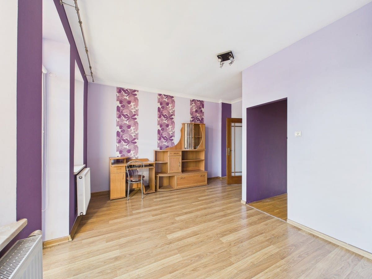 Dom 7 pokojowe na Sprzedaż