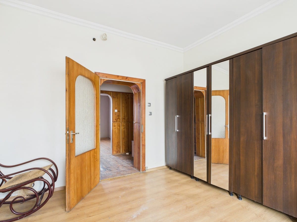 Dom 7 pokojowe na Sprzedaż