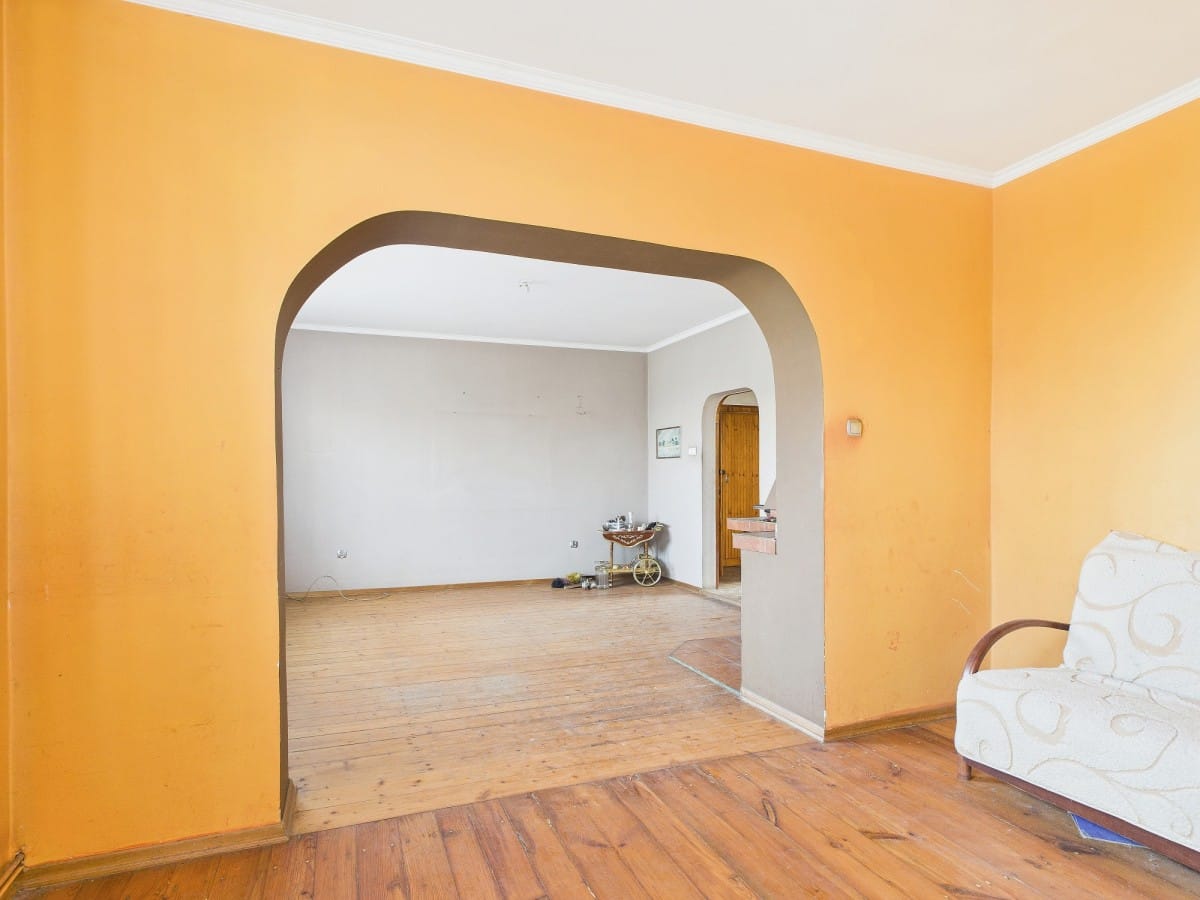 Dom 7 pokojowe na Sprzedaż