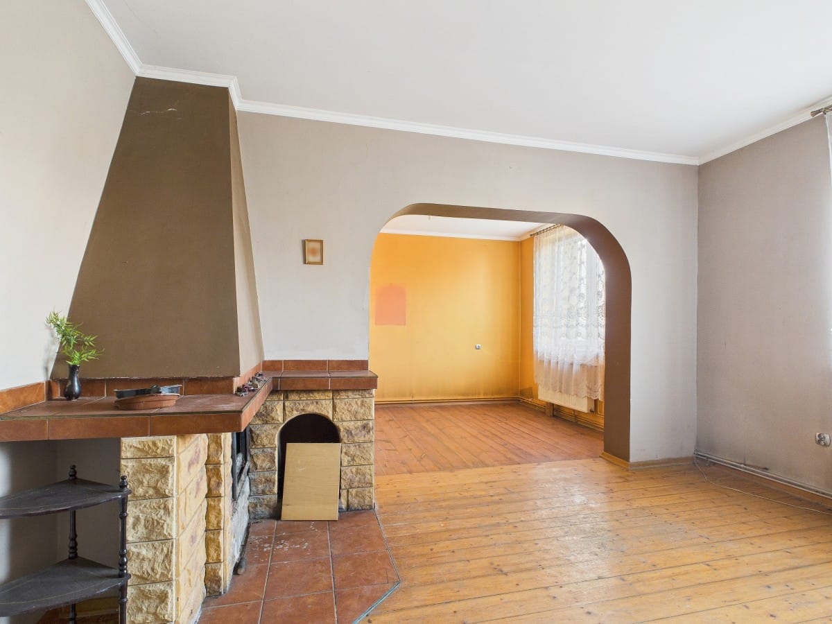 Dom 7 pokojowe na Sprzedaż