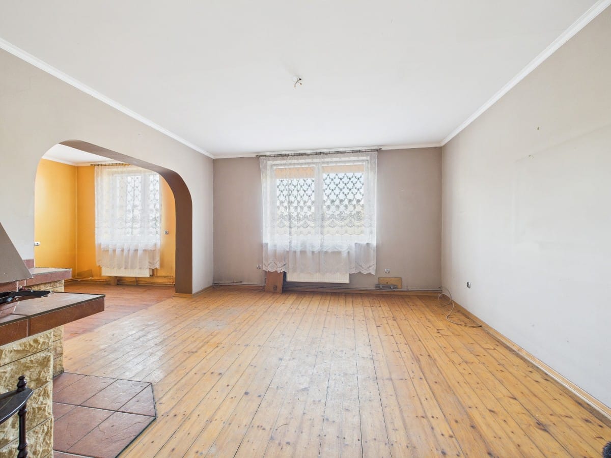 Dom 7 pokojowe na Sprzedaż