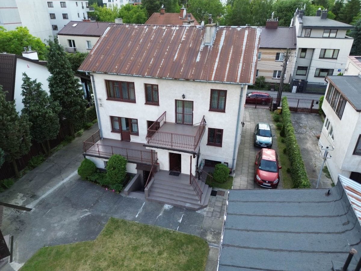 Dom 17 pokojowe na Sprzedaż