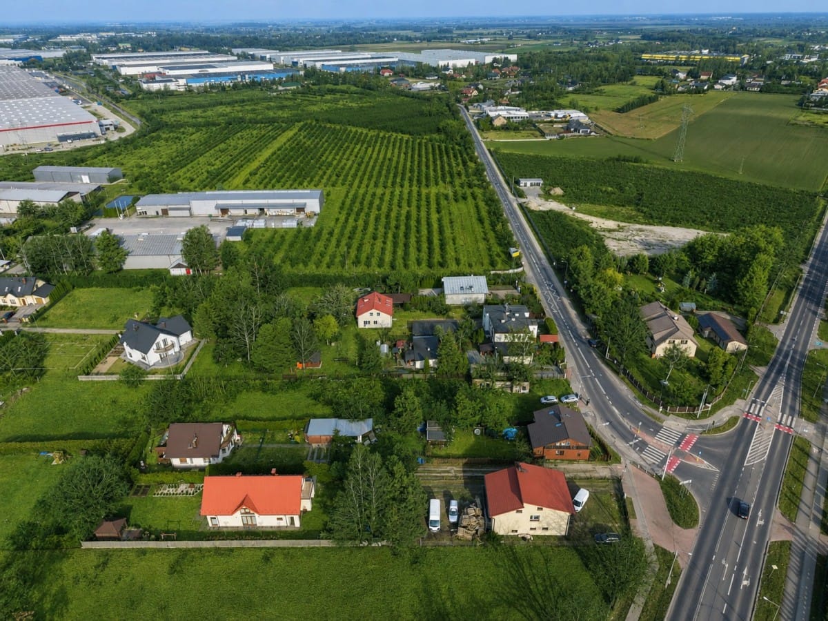Działka  pokojowe na Sprzedaż