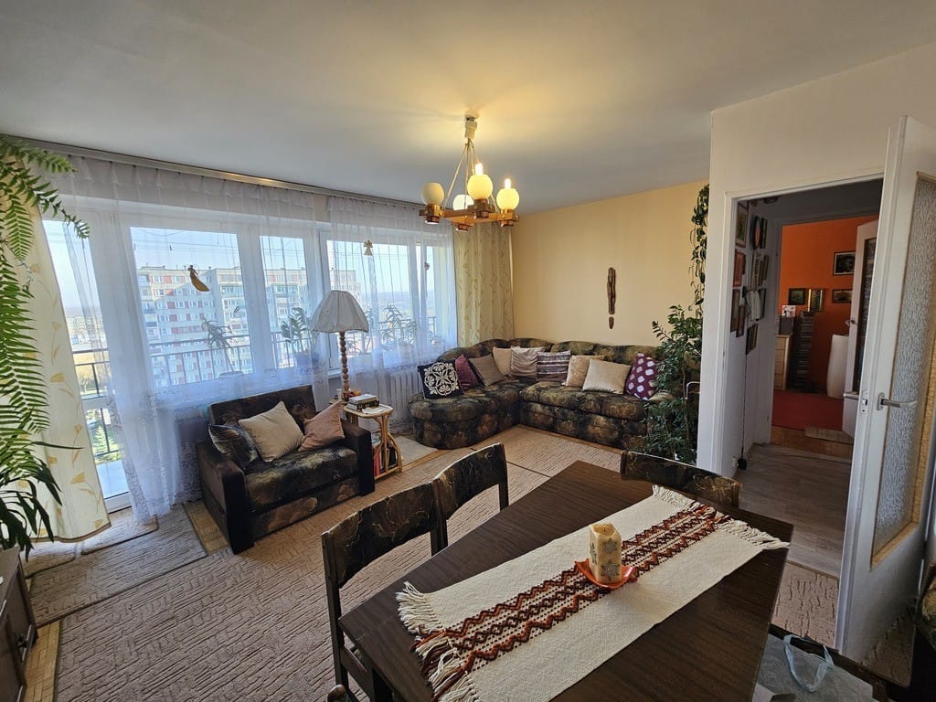 Mieszkanie 3 pokojowe na Sprzedaż