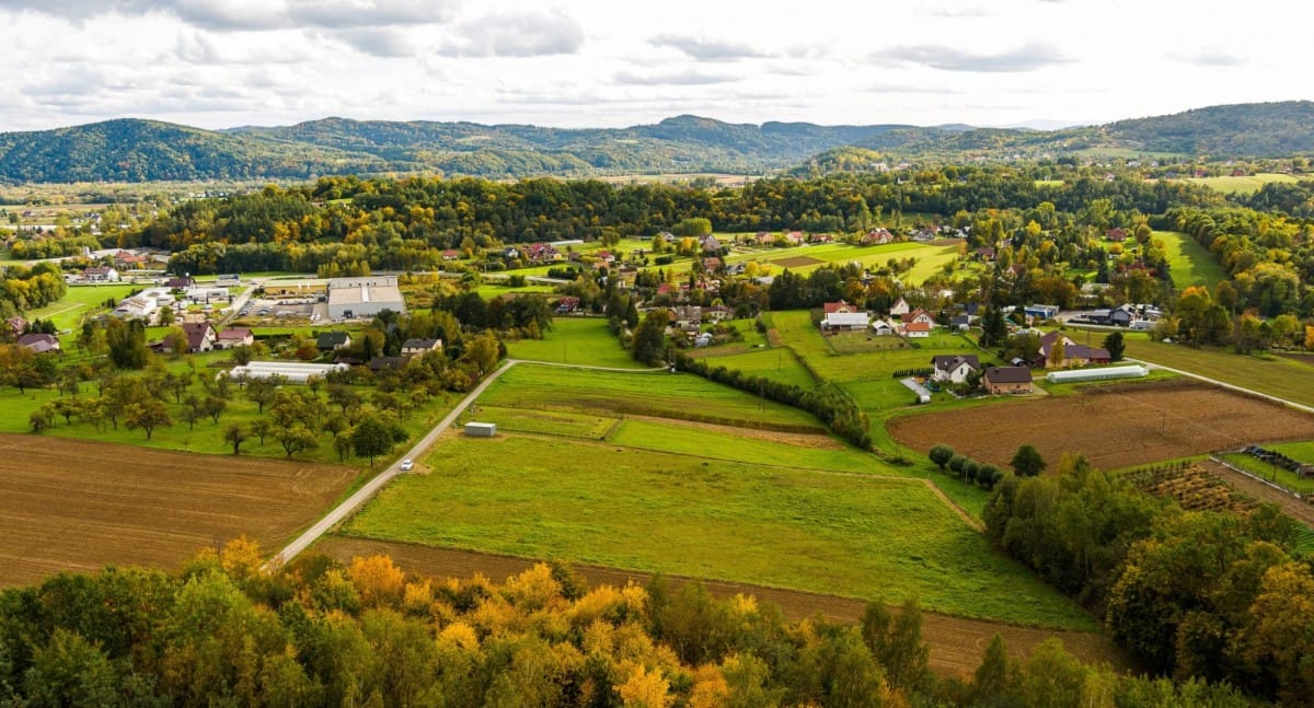 Działka  pokojowe na Sprzedaż