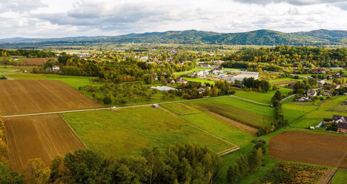 Działka  pokojowe na Sprzedaż