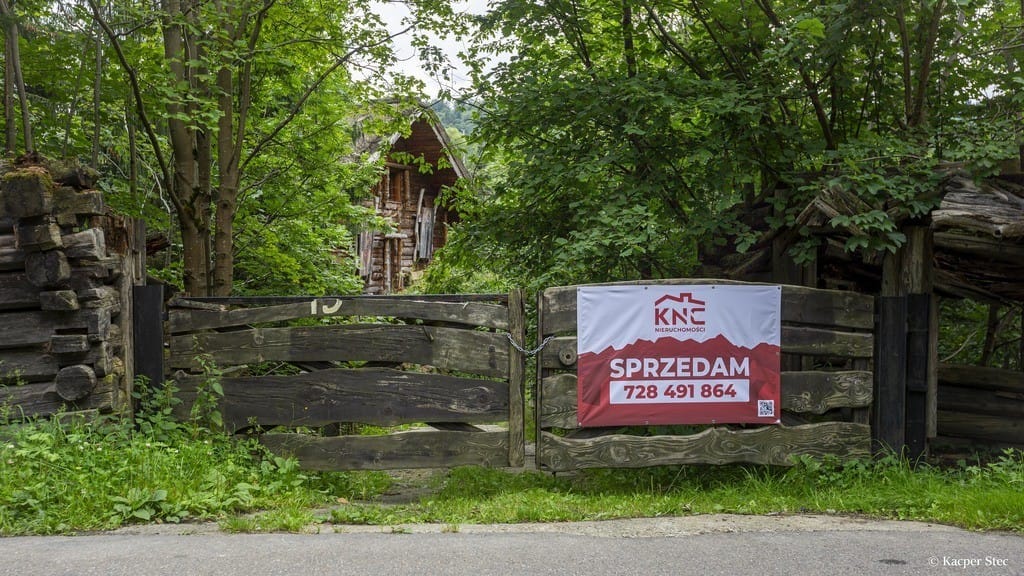 Dom 10 pokojowe na Sprzedaż