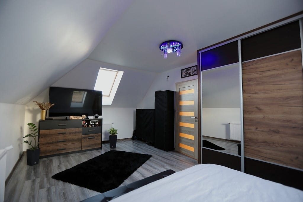 Dom 5 pokojowe na Sprzedaż