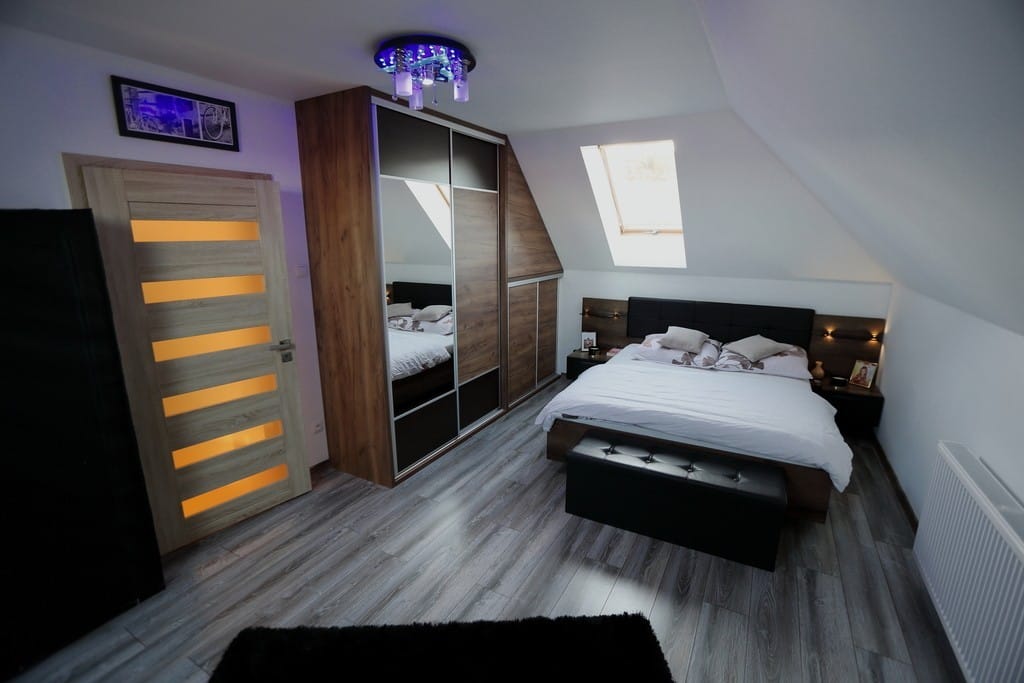 Dom 5 pokojowe na Sprzedaż