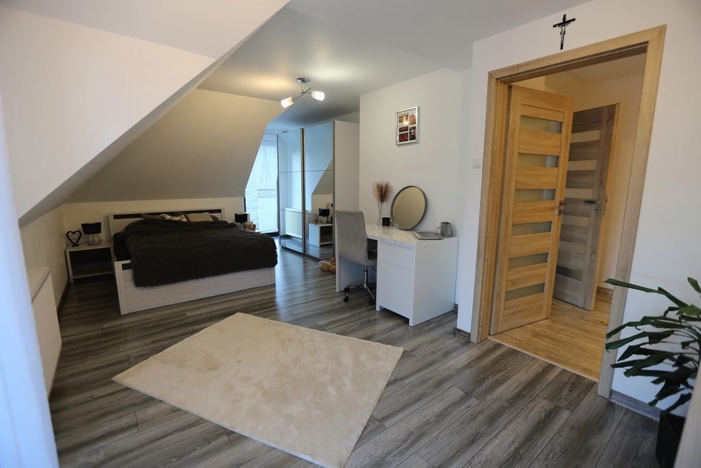 Dom 5 pokojowe na Sprzedaż