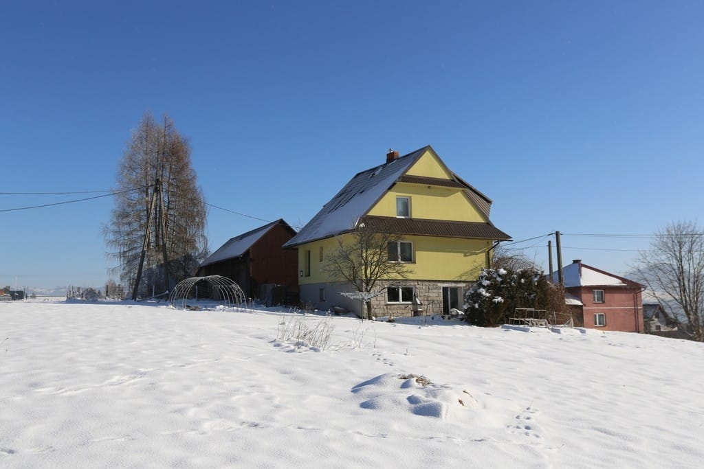 Dom 8 pokojowe na Sprzedaż