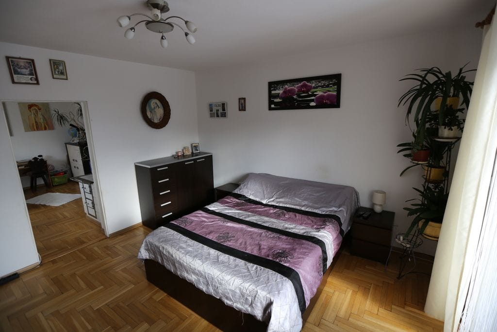 Dom 8 pokojowe na Sprzedaż