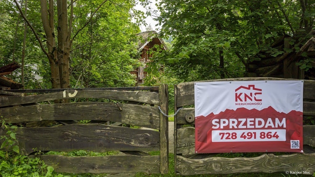 Dom 10 pokojowe na Sprzedaż