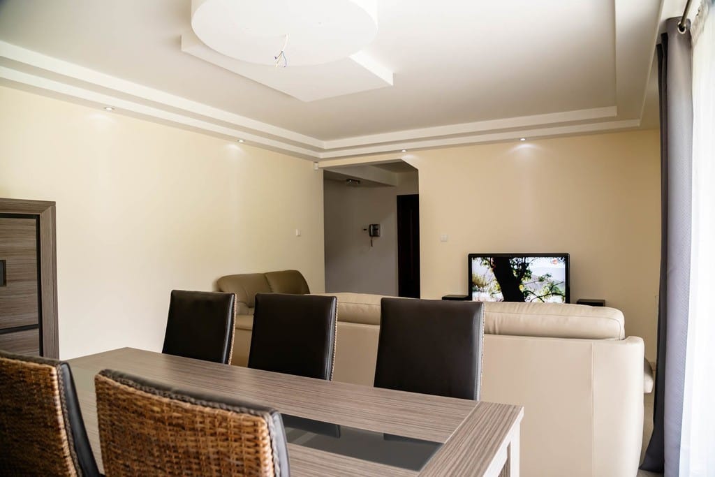 Dom 5 pokojowe na Sprzedaż