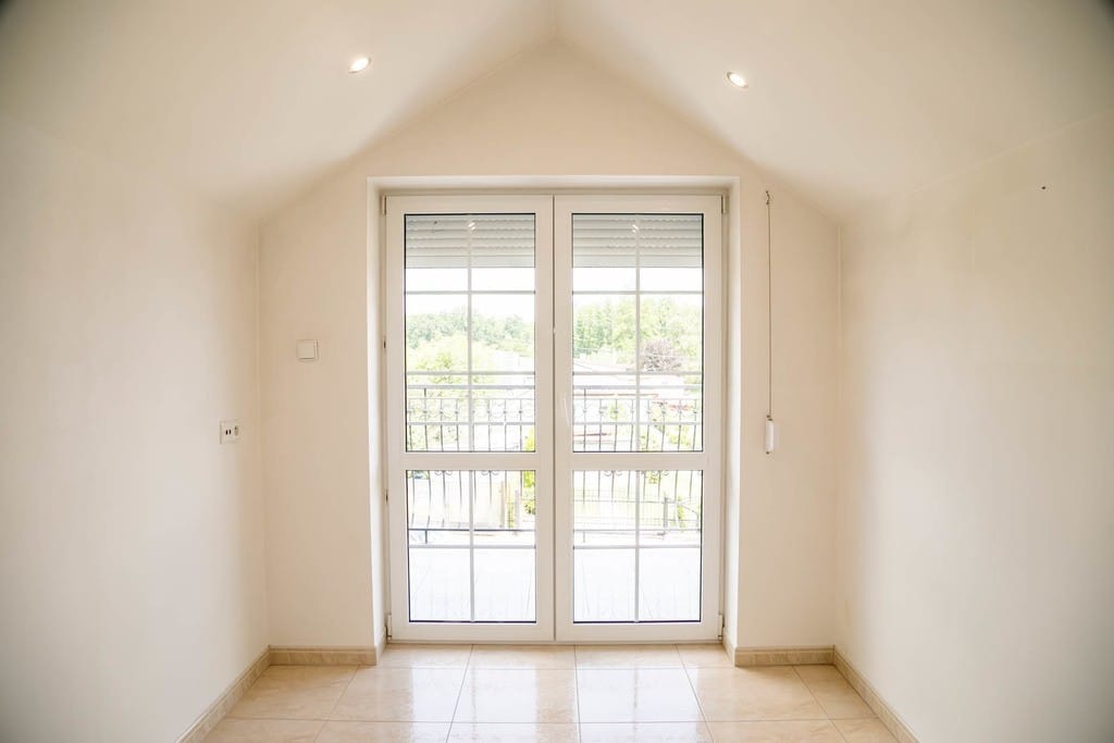 Dom 5 pokojowe na Sprzedaż