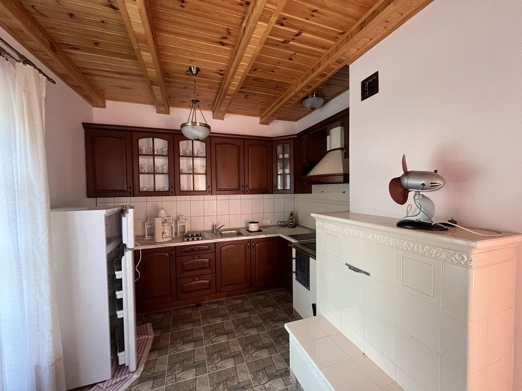 Dom 6 pokojowe na Sprzedaż