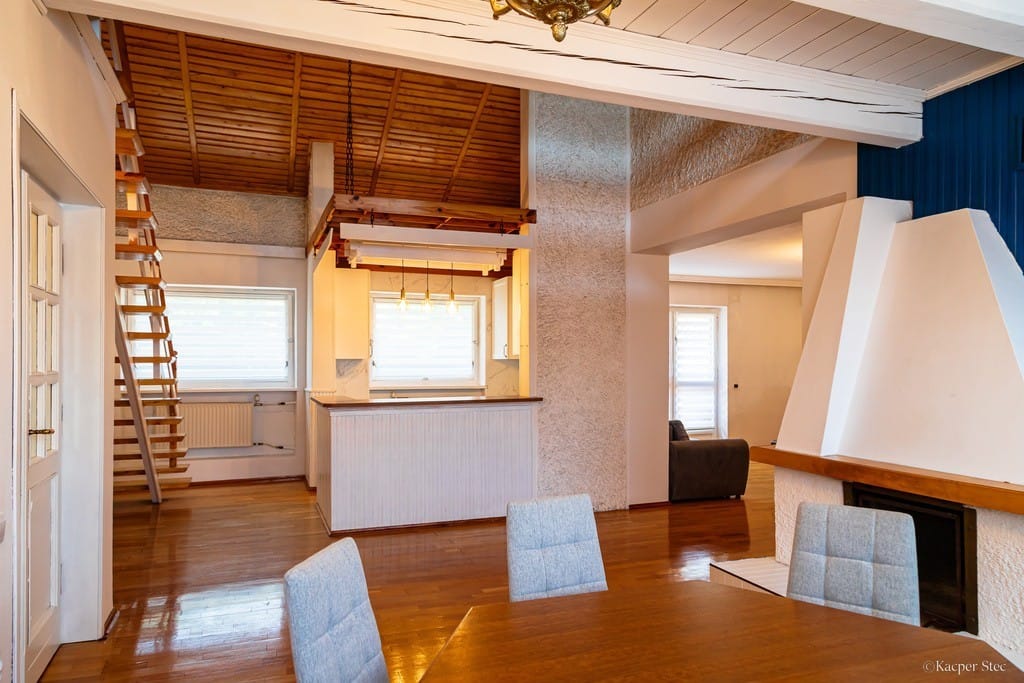 Dom 4 pokojowe na Sprzedaż