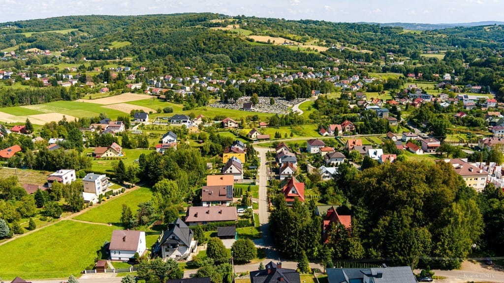 Dom 4 pokojowe na Sprzedaż