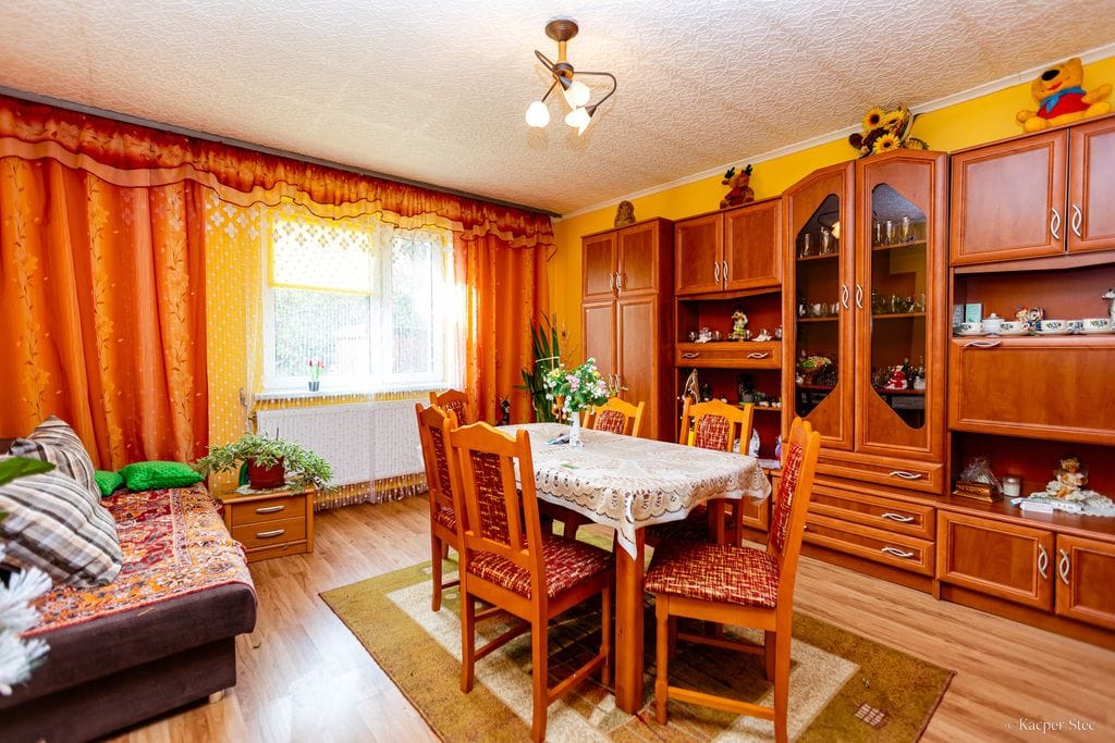 Dom 4 pokojowe na Sprzedaż