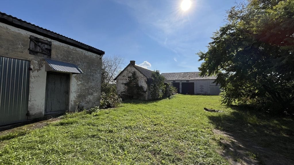 Dom 4 pokojowe na Sprzedaż