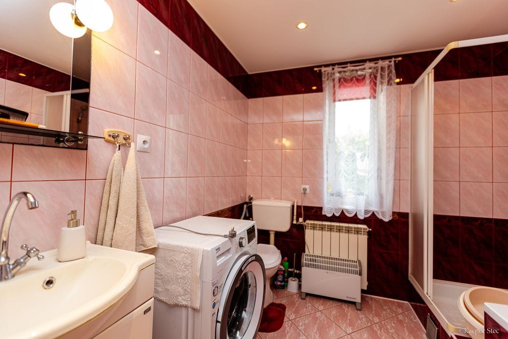 Dom 5 pokojowe na Sprzedaż