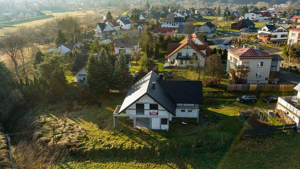 Dom 5 pokojowe na Sprzedaż