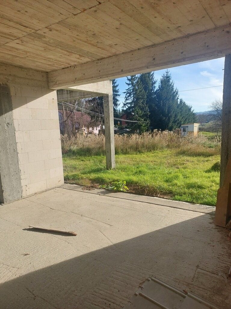 Dom 5 pokojowe na Sprzedaż